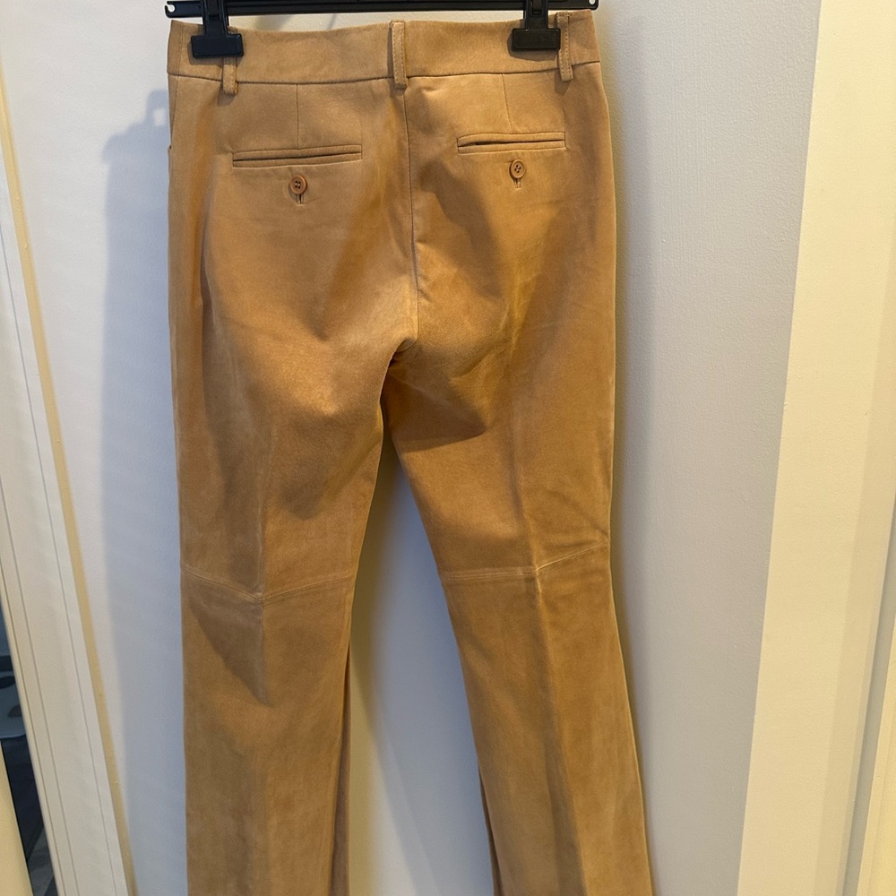 Camel color suede pants, low waisted. - Picture 2 of 4